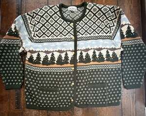 Vintage Croft & Barrow Winter Landscape Scene Cardigan Sweater